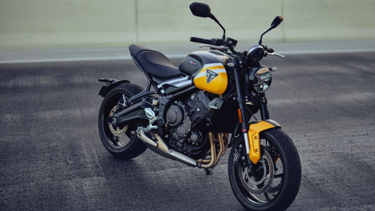 Linha 2025 da Triumph Trident 660 chega mais equipada