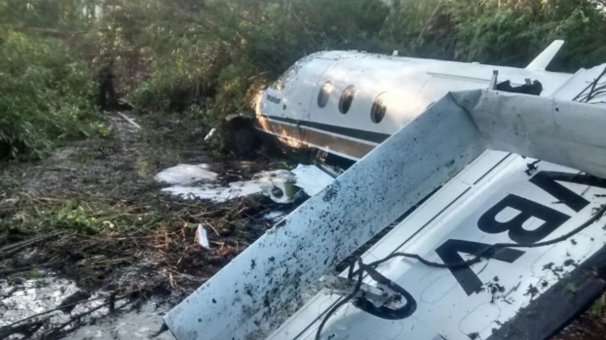 avião Ubatuba