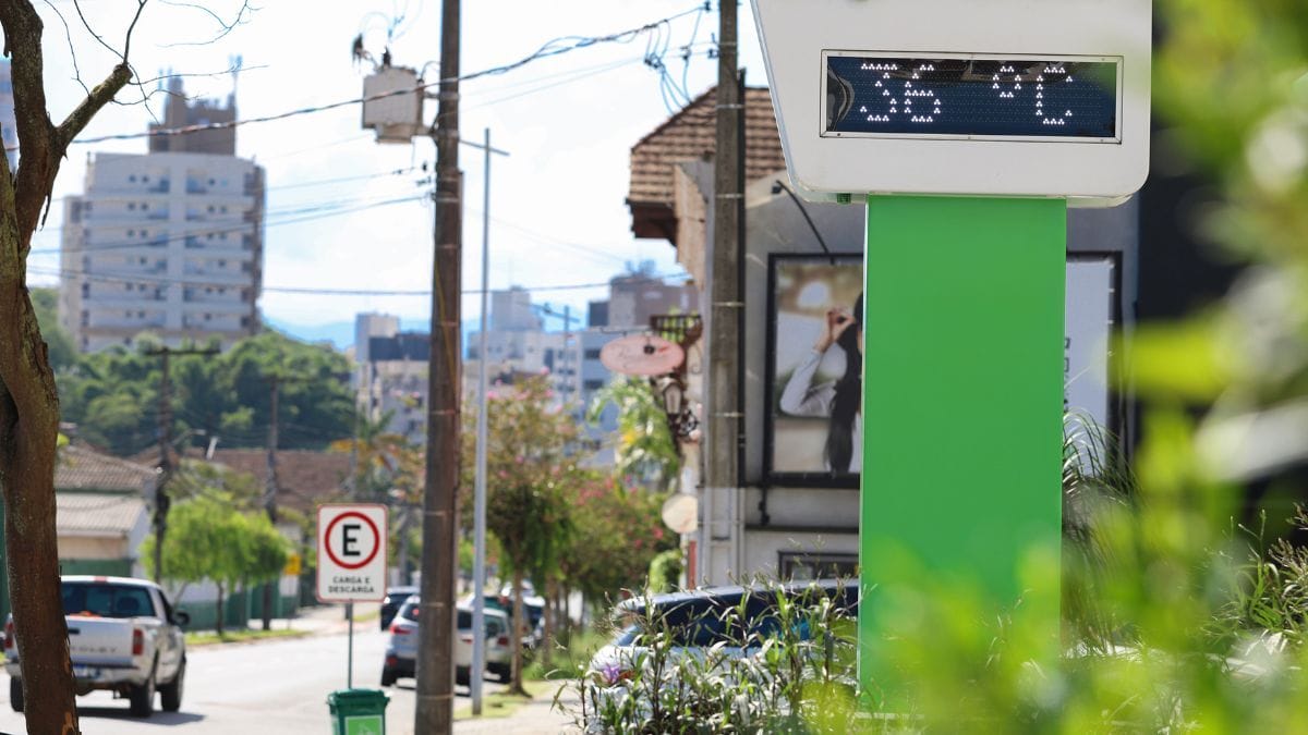 Calor intenso é registrado nesta semana em Joinville (Foto: André Kopsch, NSC Total)