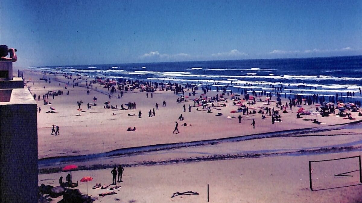 Fotos antigas mostram como era a praia queridinha dos gaúchos em SC no século passado 