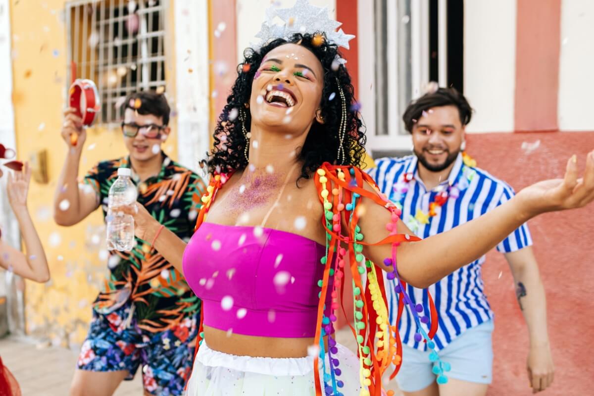 Rituais de Carnaval purificam, protegem e atraem boas energias (Imagem: Kleber Cordeiro | Shutterstock)