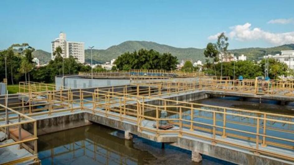 Em meio à onda de calor, bairros de Itajaí ficam sem água e reservatórios chegam a níveis críticos