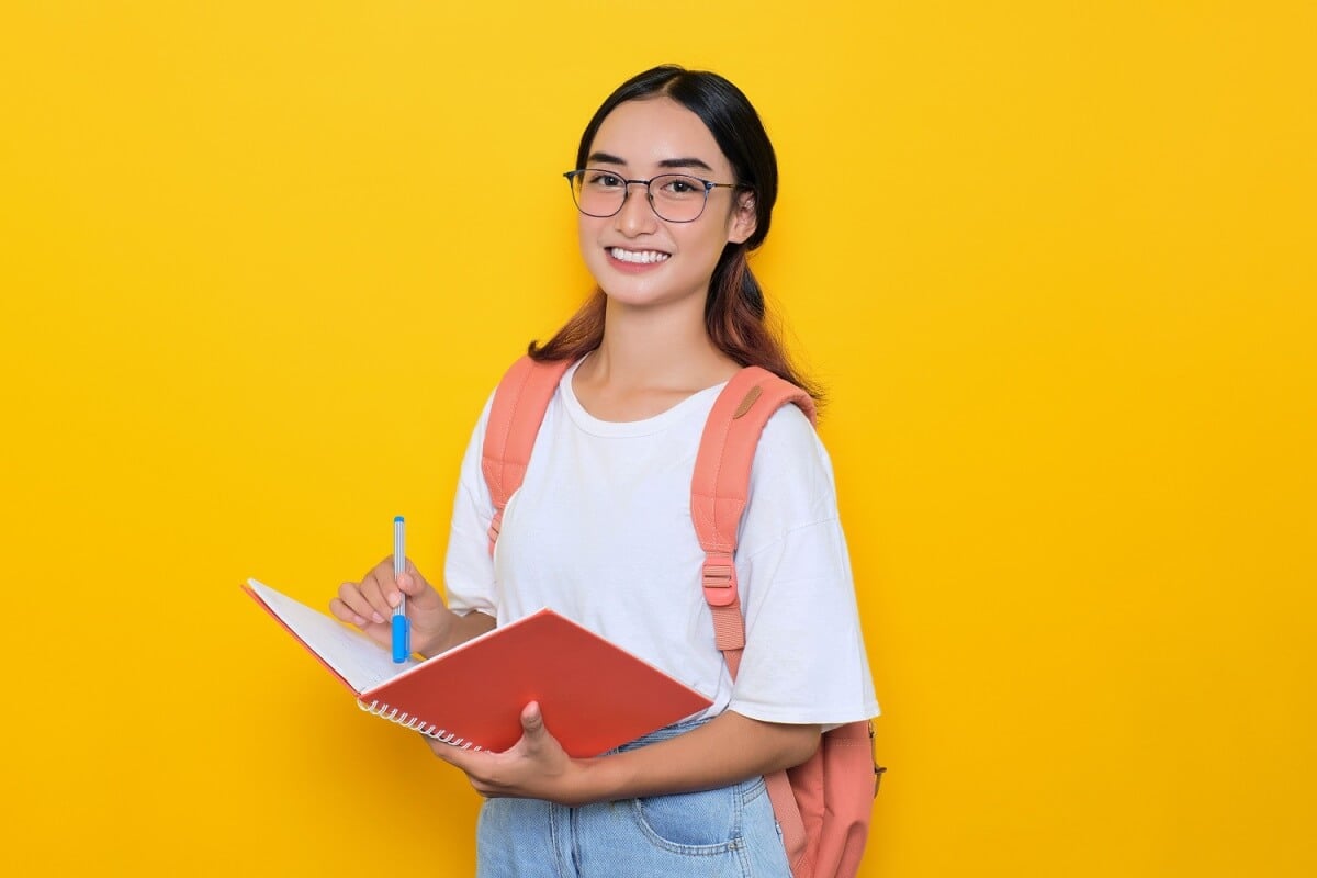 A matemática e a física são construídas sobre ideias, não sobre regras arbitrárias (Imagem: Sewupari Studio | Shutterstock)