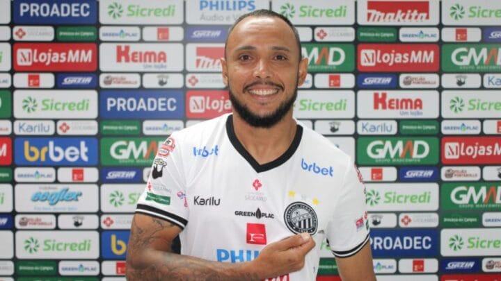 Felipe Augusto jogou as duas últimas temporadas pelo Operário Ferroviário, do Paraná (Foto: divulgação, OFEC)