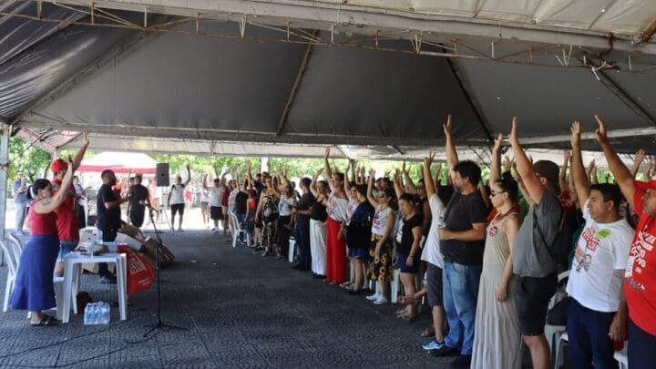 Greve servidores Florianópolis