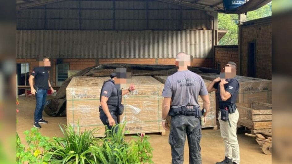 Painéis solares foram recuperados em SC (Foto: Divulgação)