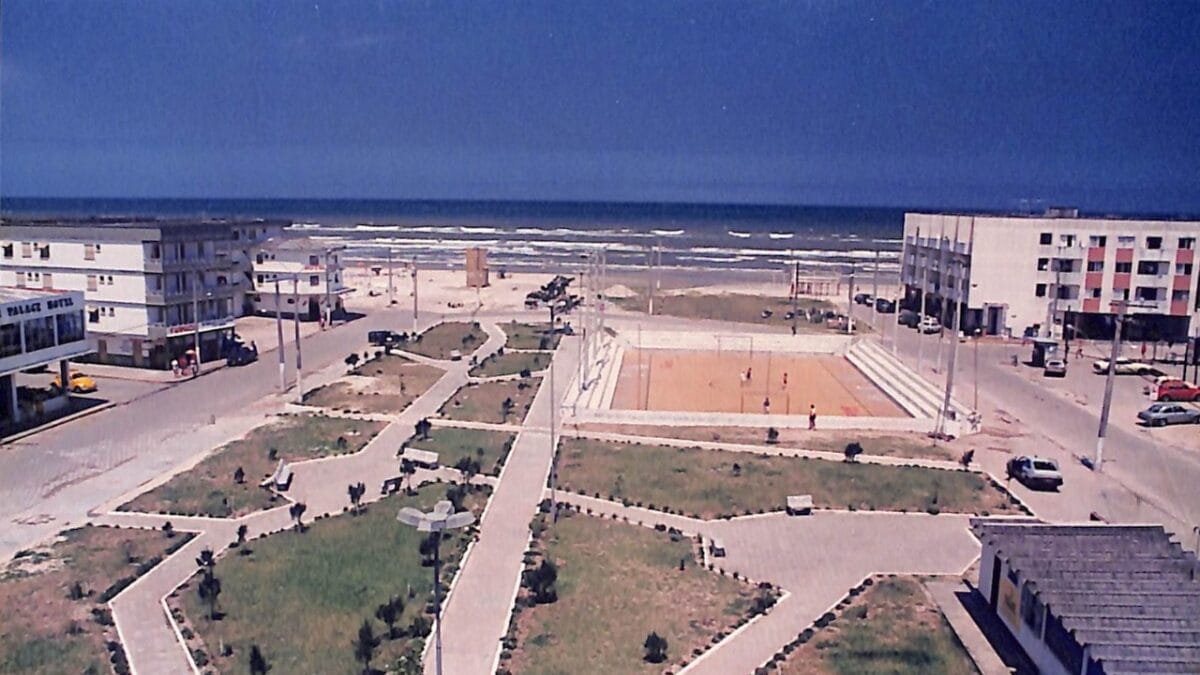 Fotos antigas mostram como era a praia queridinha dos gaúchos em SC no século passado 