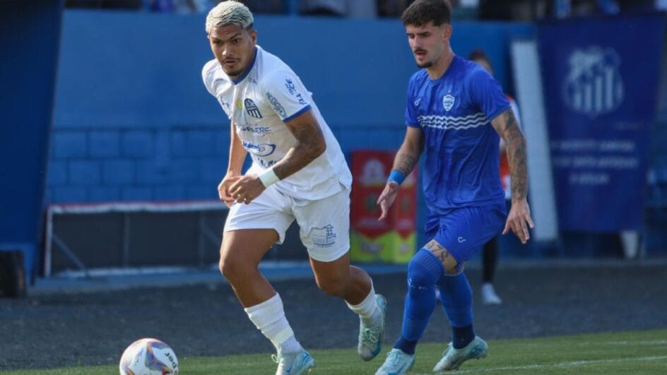 Caravaggio e Barra ficaram no empate sem gols em jogo polêmico (Foto: Fabrício Júnior/CFC)