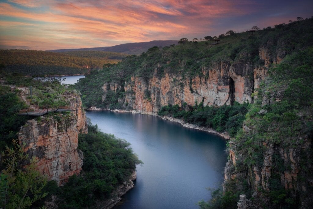 O Parque Mirante dos Cânions é o cartão-postal de Capitólio (Imagem: Luis Boucault | Shutterstock)