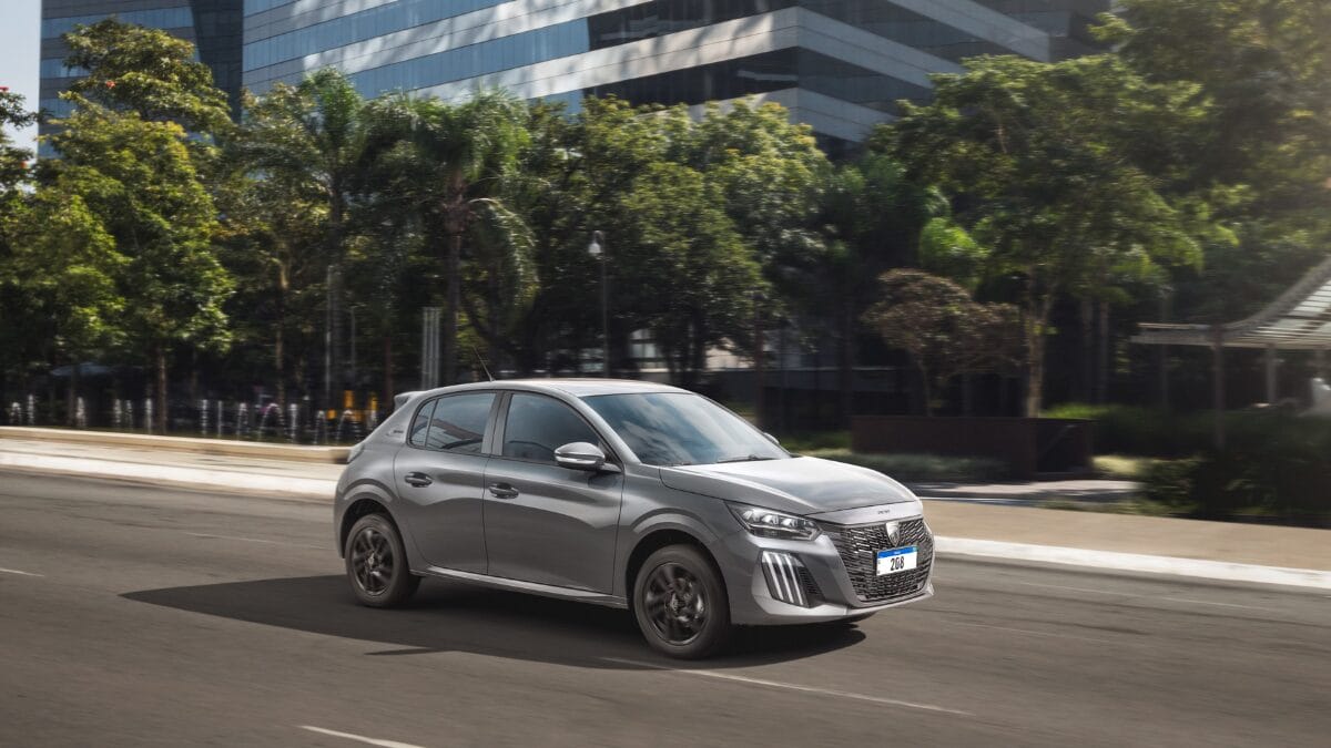 Combustível caro? Descubra quais são os 10 carros flex mais econômicos