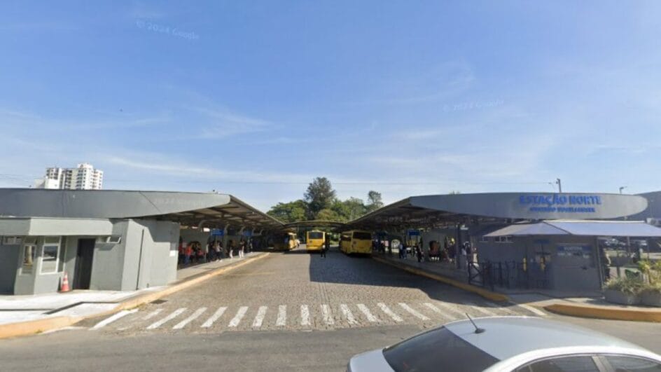 Crime teria ocorrido próximo ao terminal em Joinville (Foto: Google Maps, Reprodução)