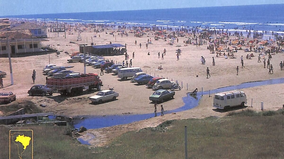 Fotos antigas mostram como era a praia queridinha dos gaúchos em SC no século passado 