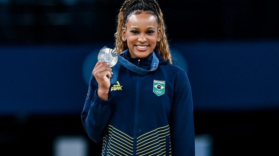 Veja o que Rebeca Andrade disse sobre presença nas Olimpíadas 2028