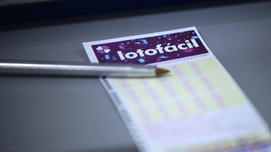 Veja os números sorteados no concurso 3326 da Lotofácil, com prêmio de R$ 5 milhões