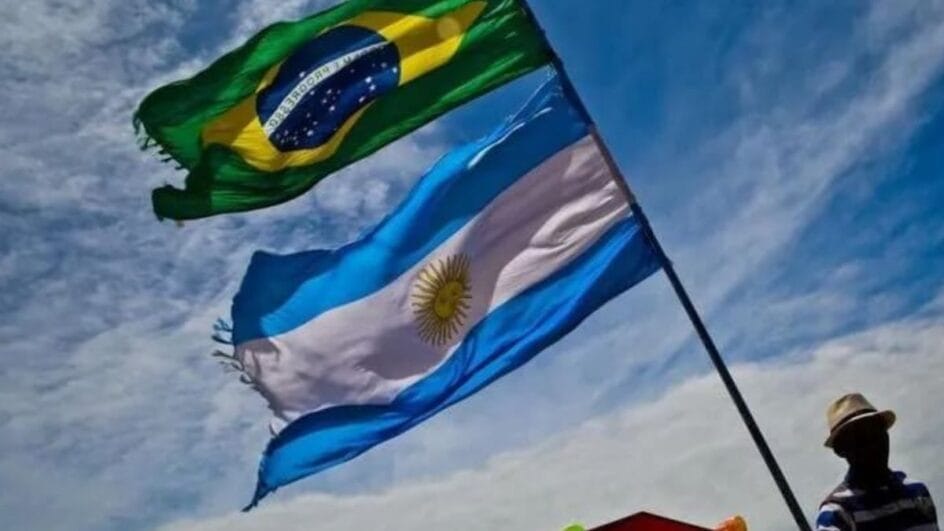 Argentinos têm aproveitado condição do dólar para fazer compras em Florianópolis (Foto; Arquivo NSC)