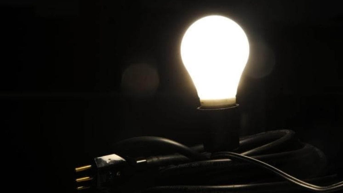Chuvas deixaram milhares de unidades sem luz na noite desta quinta em Florianópolis (Foto: Arquivo NSC)