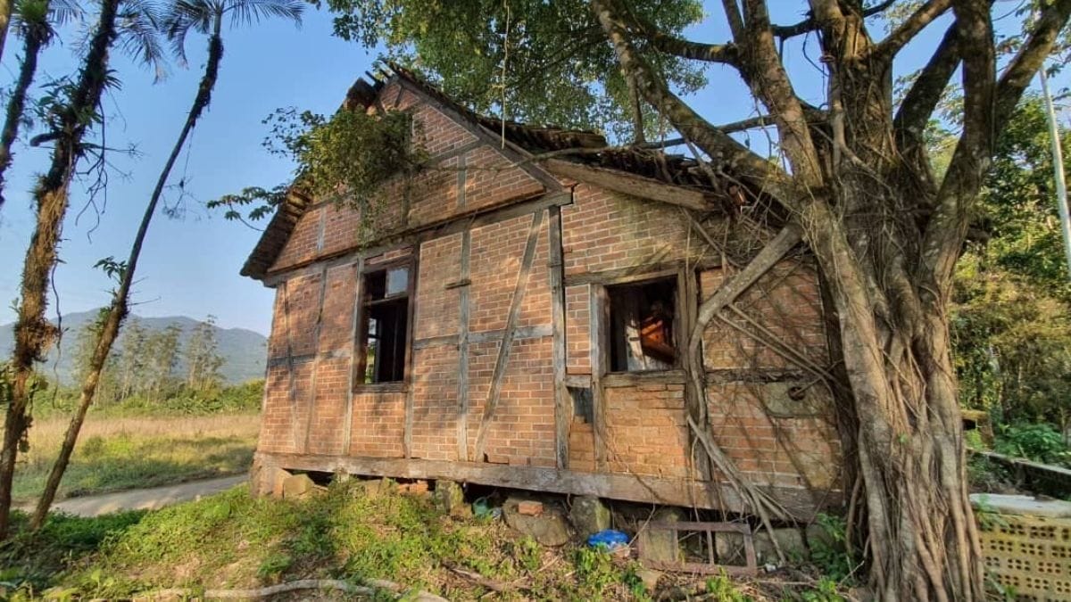 Imóvel estaria com riscos estruturais (Foto: Preserva Jaraguá do Sul, Reprodução)