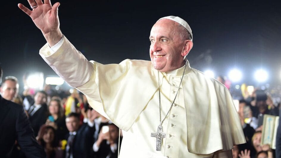 Boletim médico atualiza estado de saúde de Papa Francisco e pontífice faz pedido aos brasileiros