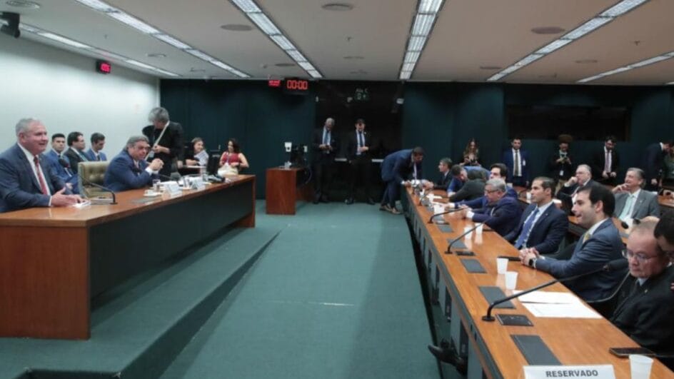 Orçamento foi aprovado na Comissão Mista de Orçamento na tarde desta quinta-feira (Foto: Bruno Spada, Câmara dos Deputados)