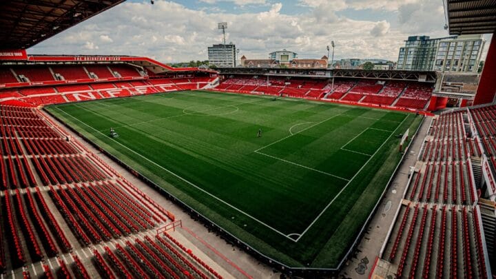 City Ground será palco de Nottingham Forest x Ipswich Town pela Copa da Inglaterra (Foto: Reprodução, site oficial do Forest)