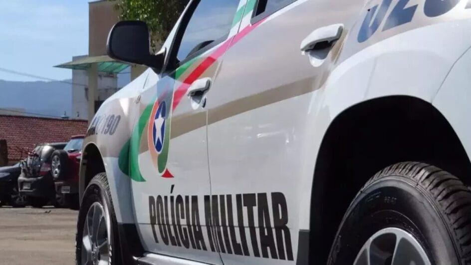 Jovem é preso por dano ao patrimônio público e tentativa suborno no Sul de SC