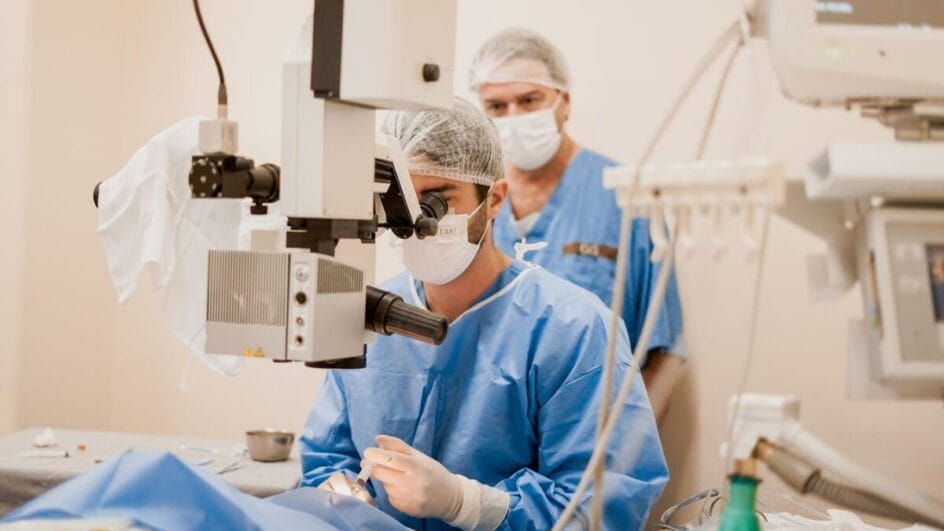 Em recorde histórico, SC ultrapassa 100 mil cirurgias oftalmológicas_ em um ano