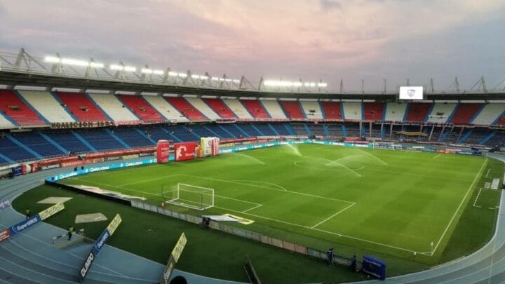 Estádio Metropolitano Roberto Meléndez receberá partida entre Colômbia e Paraguai (Foto: Reprodução, Wikimedia Commons)