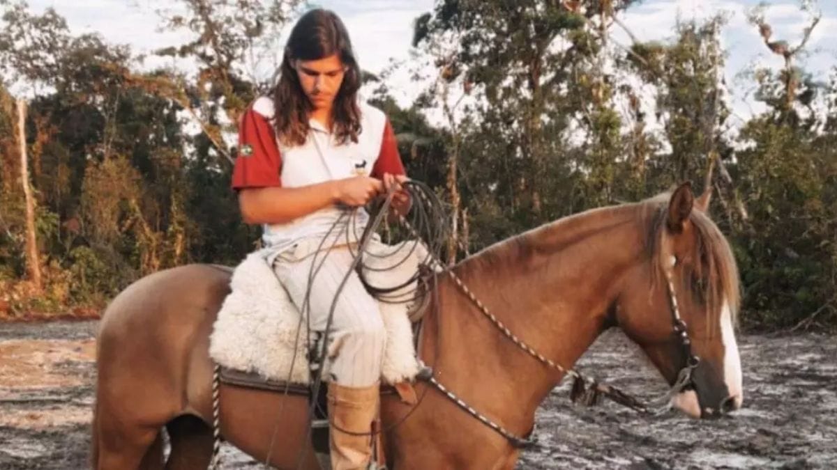 Jovem foi identificado como Renan Viapiana Cardoso, de 24 anos (Foto: Reprodução, redes sociais)