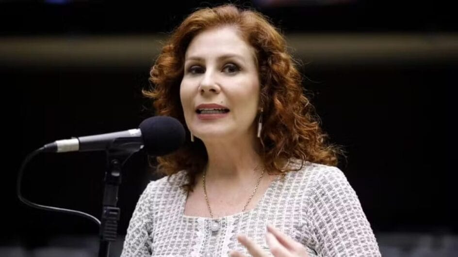 STF tem maioria de votos para condenar e cassar Zambelli