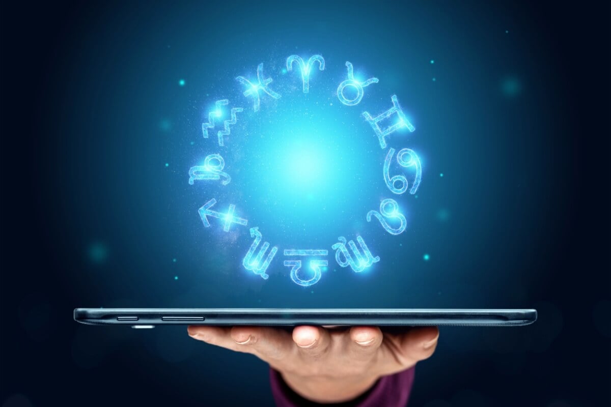 Os astros trarão oportunidades, desafios e reflexões (Imagem: Marko Aliaksandr | Shutterstock)