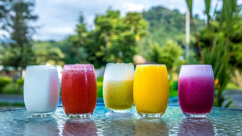 3 receitas práticas de sucos para cuidar da pele