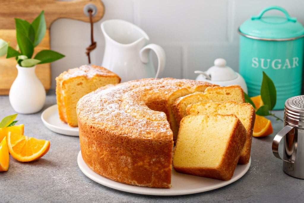 Bolo de laranja (Imagem: Elena Veselova | Shutterstock)
