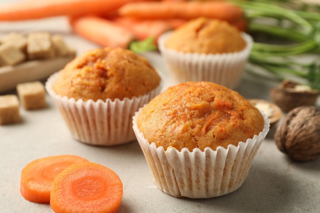 Cupcake de cenoura com whey protein (Imagem: New Africa | Shutterstock)