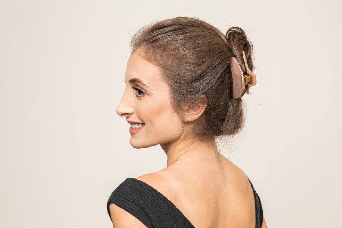 As piranhas de cabelo voltaram à moda com novos formatos e estilos (Imagem: w10 | Shutterstock)