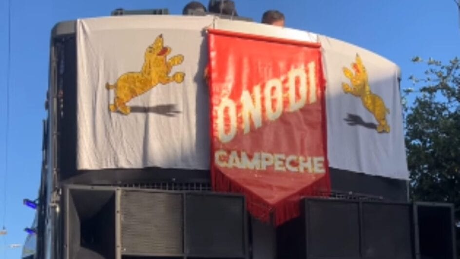 Bloco "correu" pela ruas do Campeche até às 22h (Foto: Redes sociais, Reprodução)