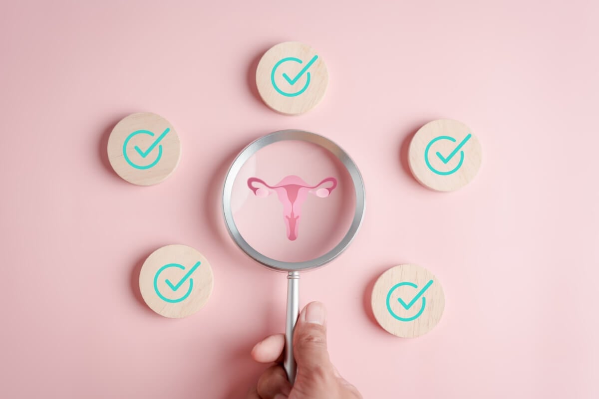 A chegada do outono pode afetar a saúde feminina (Imagem: MMD Creative | Shutterstock)