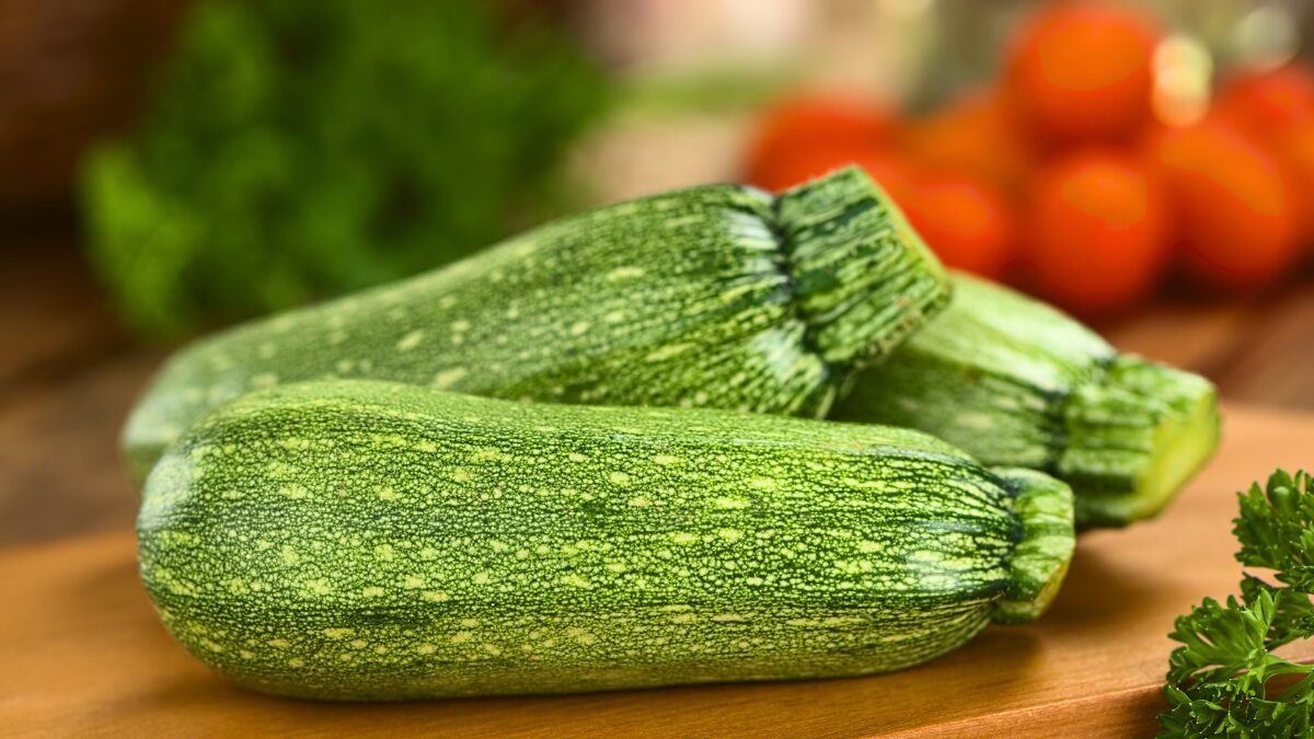 Suco verde com abobrinha: leve e nutritivo, bebida é cheia de benefícios