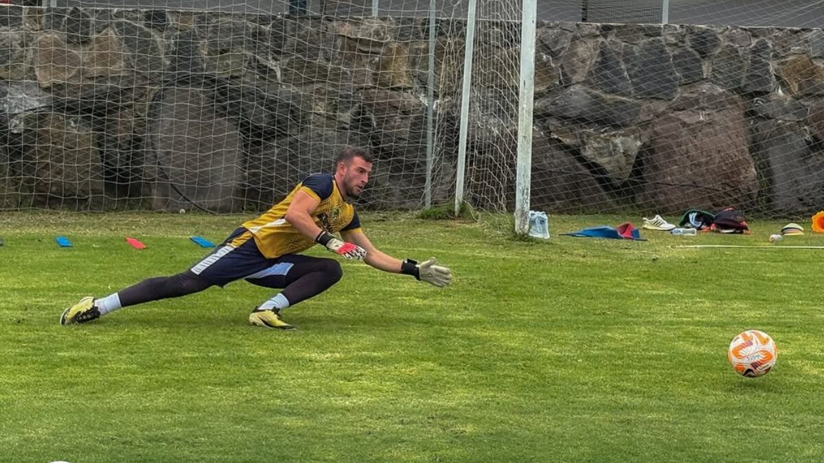 Equipe do Mushuc Runa no Centro de Treinamentos - (Foto: Redes Sociais, Mushuc Runa)