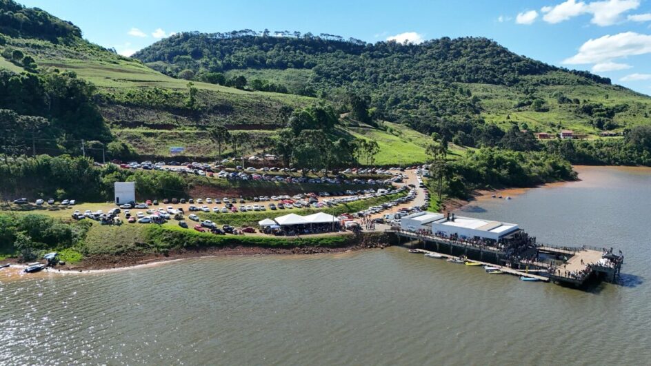 Estrutura que será usada na Represa Garibaldi, para a realização do XIX Circuito de Águas Abertas em Abdon Batista - (Foto: Prefeitura Municipal de Abdon Batista)