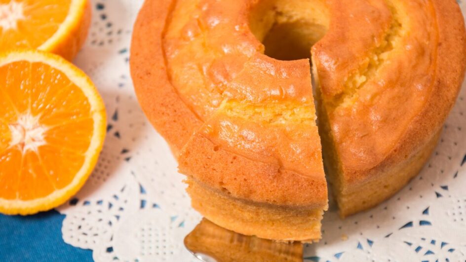 Receita de bolo de laranja molhadinho