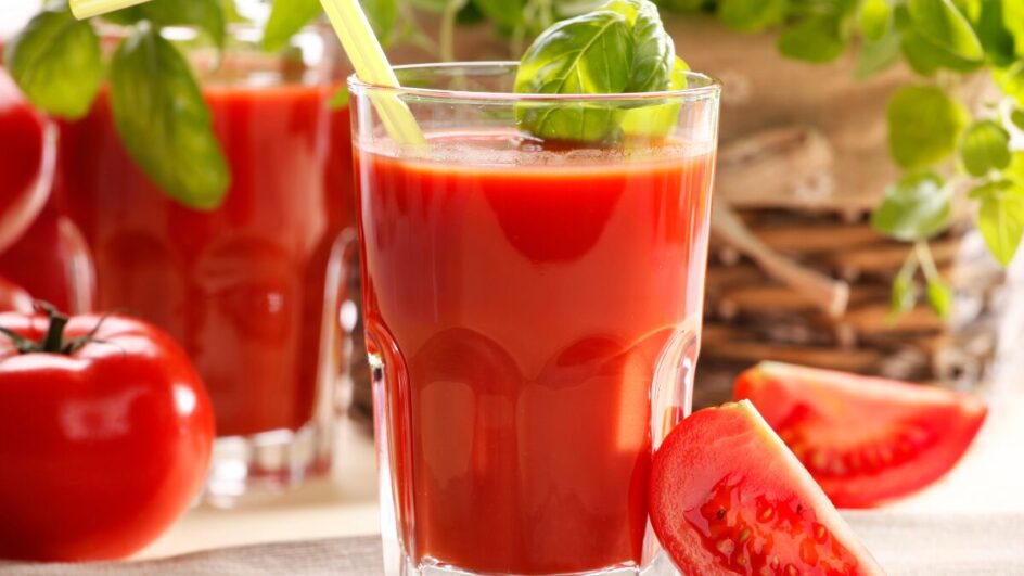 Suco de pimentão e tomate: uma dose potente de vitamina C