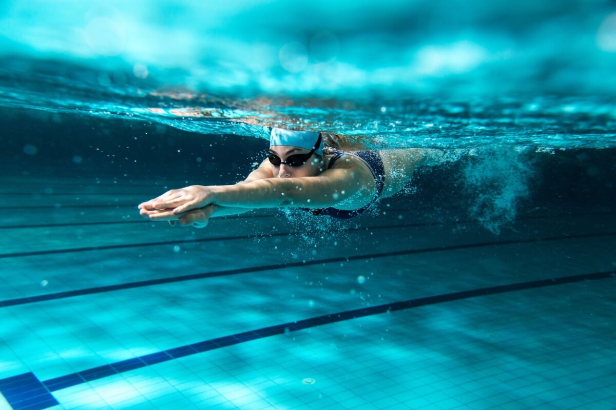 A rotina dos atletas ajuda a manter um estilo de vida mais saudável (Imagem: BalanceFormCreative | Shutterstock)