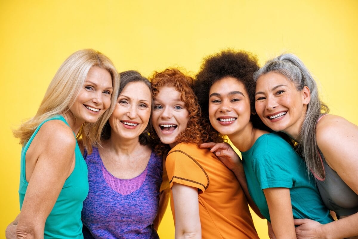 Mudanças na pele exigem diferentes cuidados em cada fase da vida (Imagem: oneinchpunch | Shutterstock)