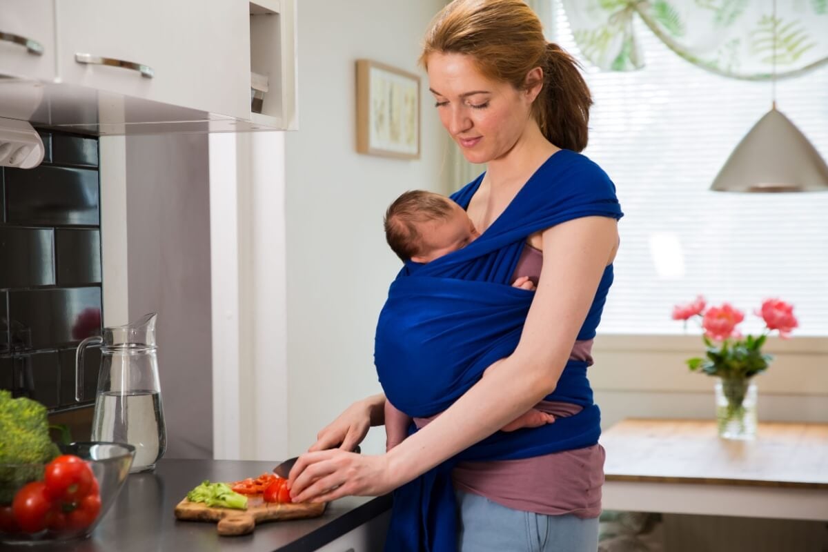 A adoção de uma alimentação adequada tem impacto direto na saúde materna e na qualidade do leite produzido (Imagem: Aleksandra Suzi | Shutterstock)