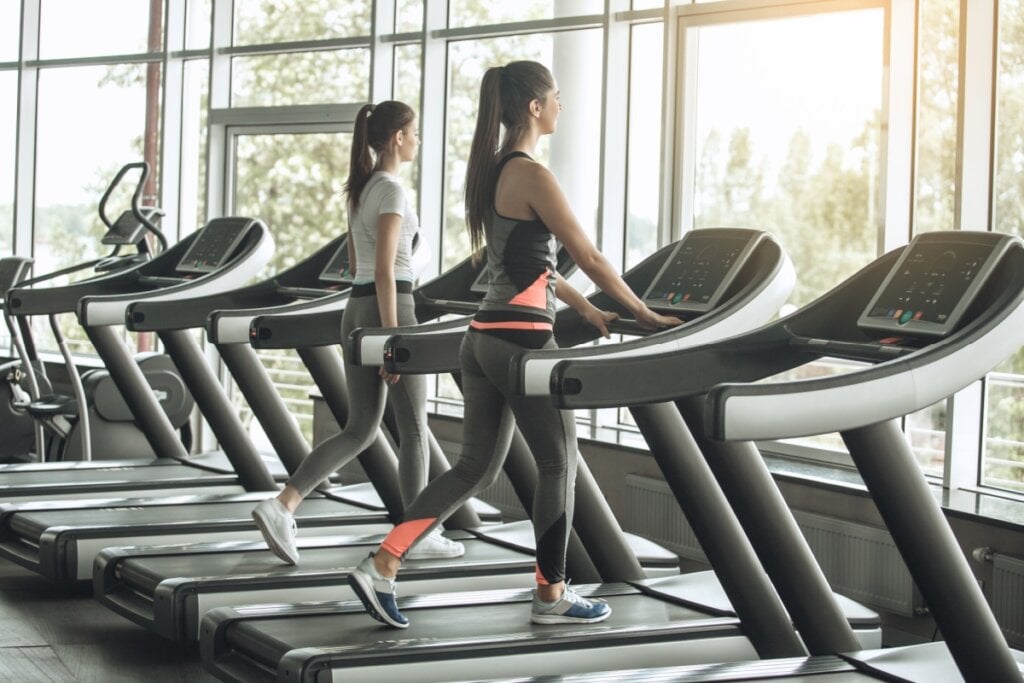O cardio ap&oacute;s a muscula&ccedil;&atilde;o &eacute; recomendado para quem deseja ganhar massa muscular (Imagem: Friends Stock | Shutterstock)