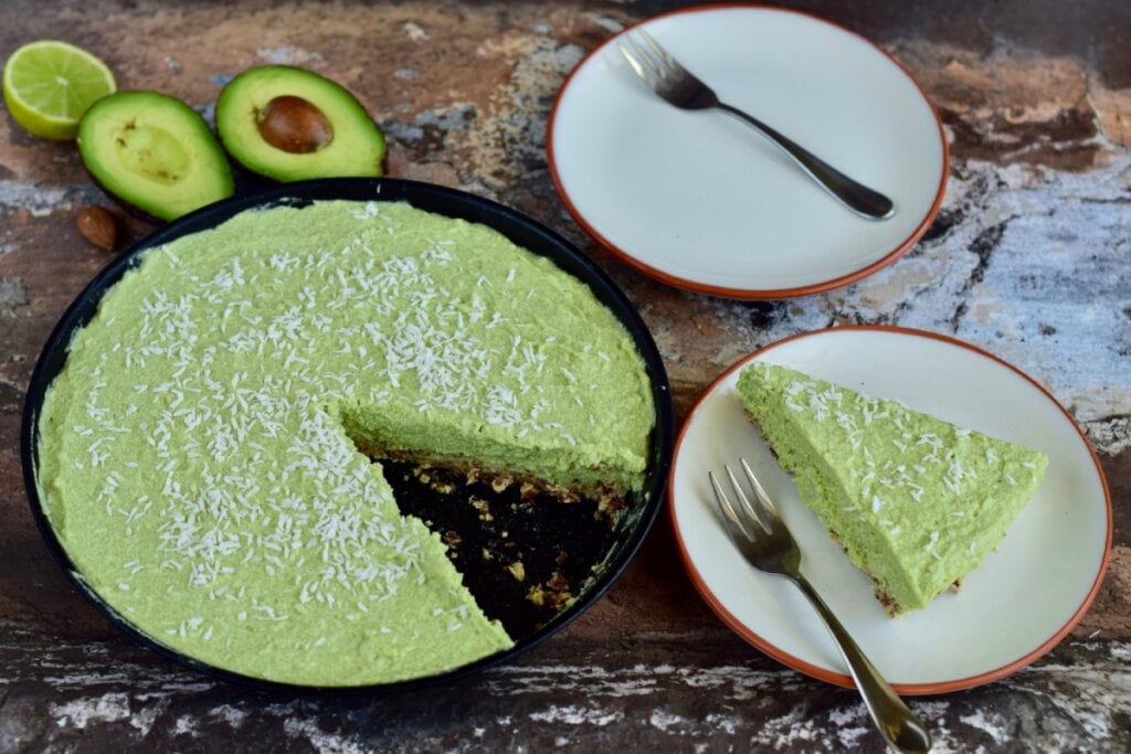 Torta gelada de abacate (Imagem: Amallia Eka | Shutterstock)