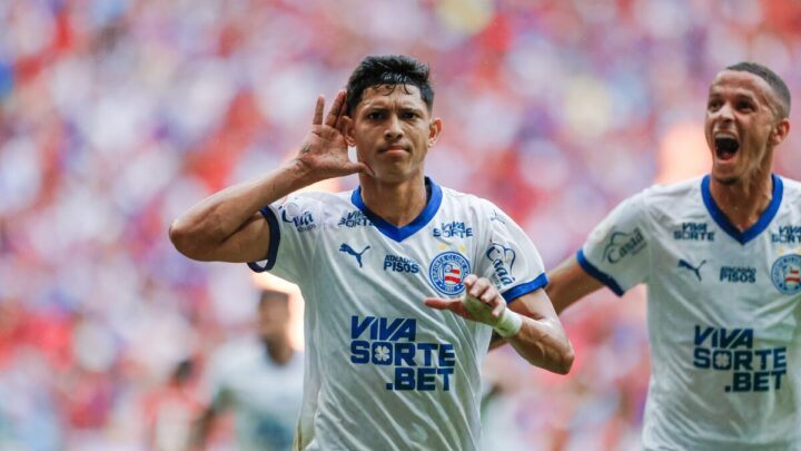 Jogador do Bahia comemorando gol pela 9ª rodada da Série A do Campeonato Brasileiro