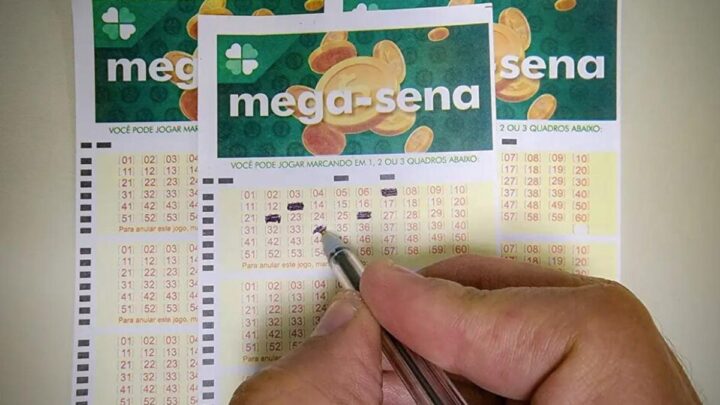 Apostas ganharam prêmios na Mega-Sena (Foto: Rafa Neddermeyer, Agência Brasil)