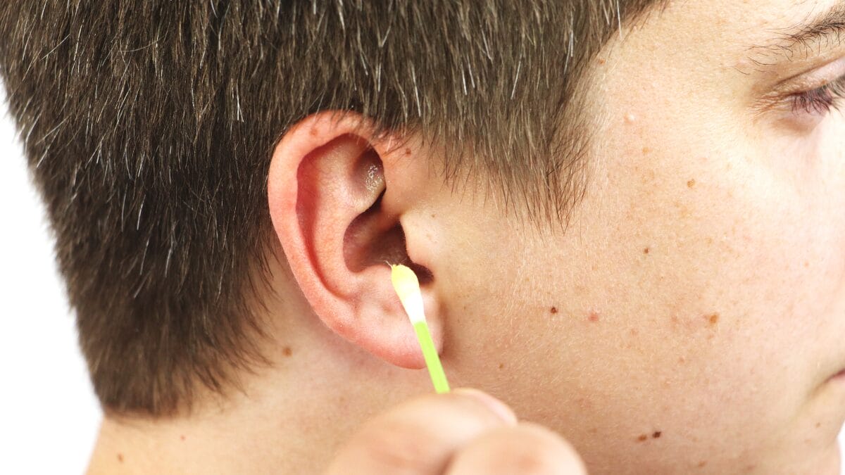 Cera de ouvido pode detectar doenças como diabetes e Alzheimer, segundo pesquisadores
