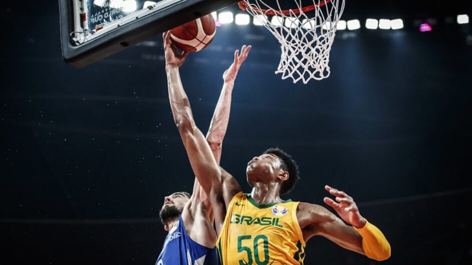 Seleção Brasileira de Basquete na Copa do Mundo da China - (Foto: Divulgação, FIBA)